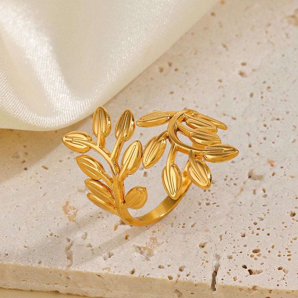 Anillo abierto hojas pequeñas