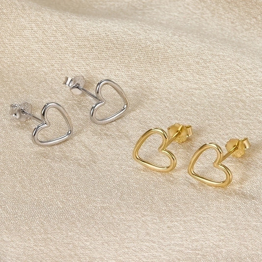 Par de pendientes de plata de ley con forma de corazón