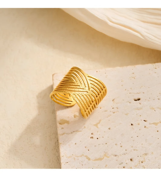 Anillo abierto geométrico